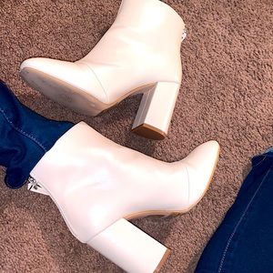 Forever 21 , White/Cream Heeled ankle Bootie